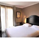 De La Treille Hotel 3*