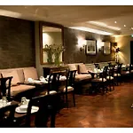De La Treille Hotel 3*
