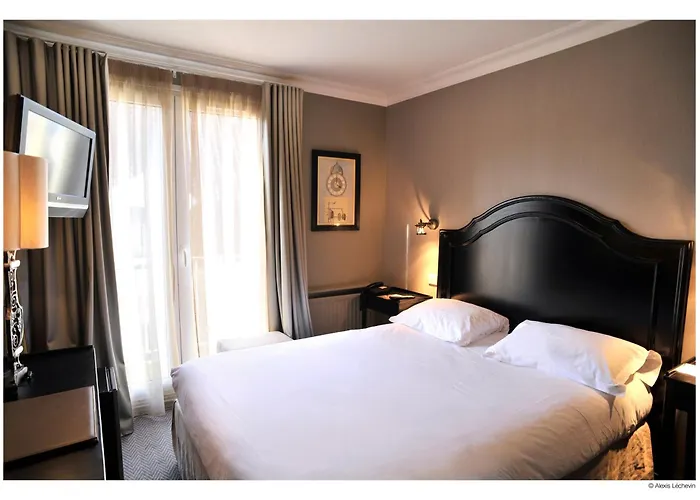 De La Treille Hotel 3*