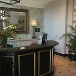 Hotel De La Treille