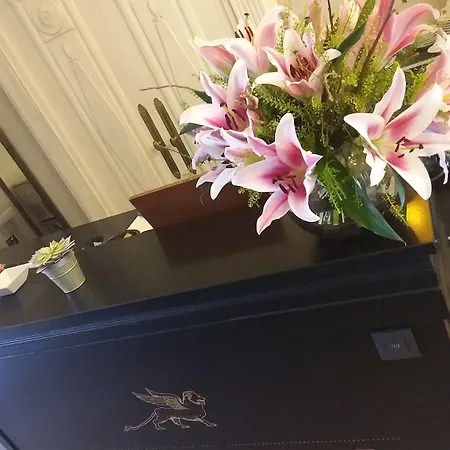 De La Treille