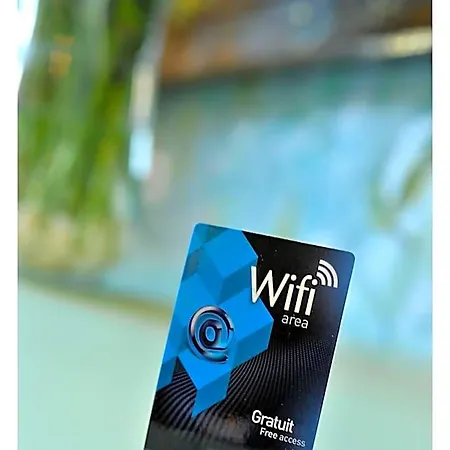 De La Treille Hotell 3*
