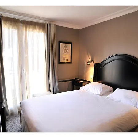 De La Treille Hotel 3*